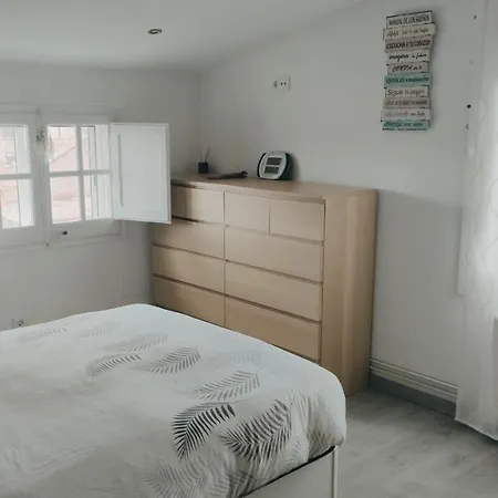 Piso En Pueblo Pequeno Tranquilo Y Acogedor * Gerona